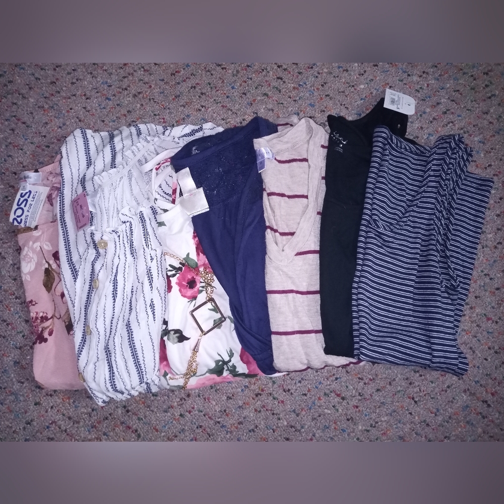 Maternity shirt lot